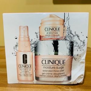 Clinique Moisture Surge set (Box slightly dented)